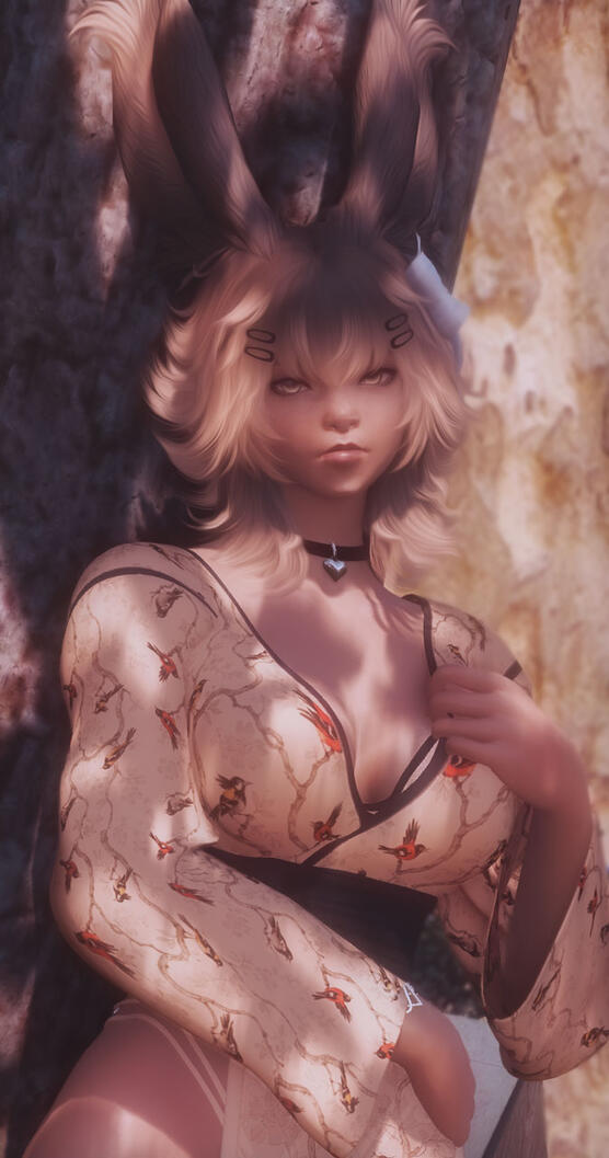 Traditional Outfit, Leaning